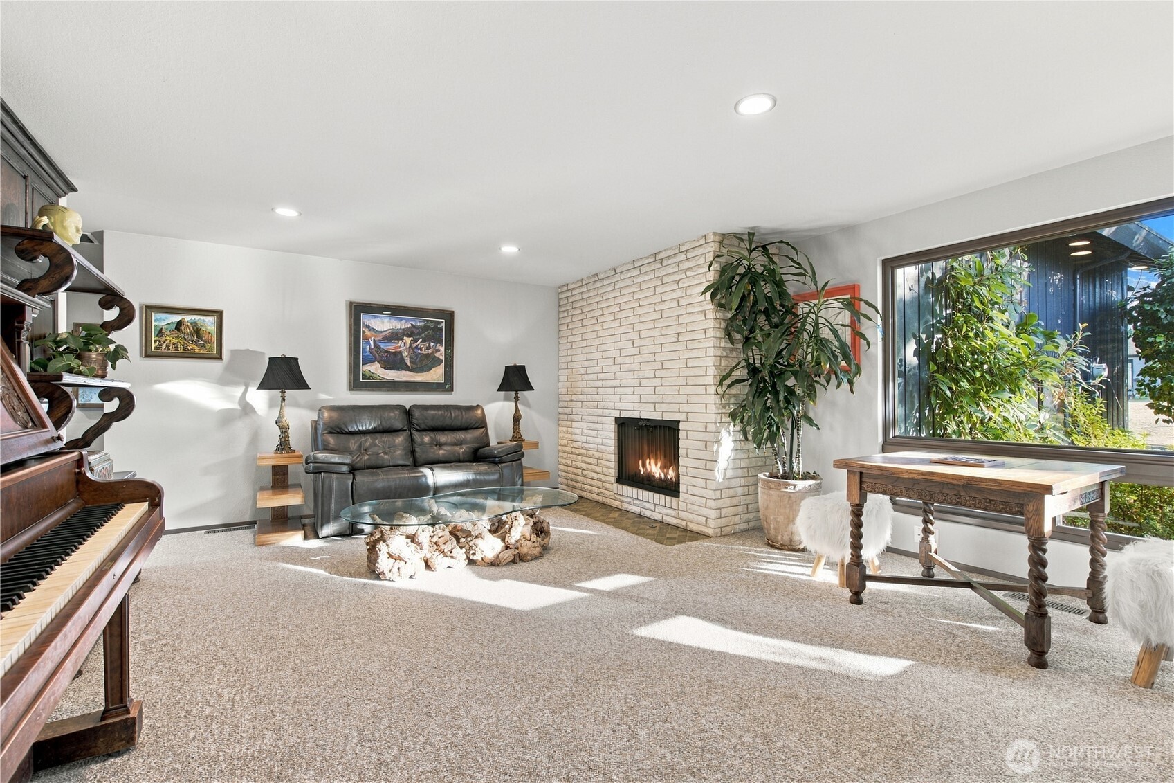 29902 2nd Place Property Photo 6