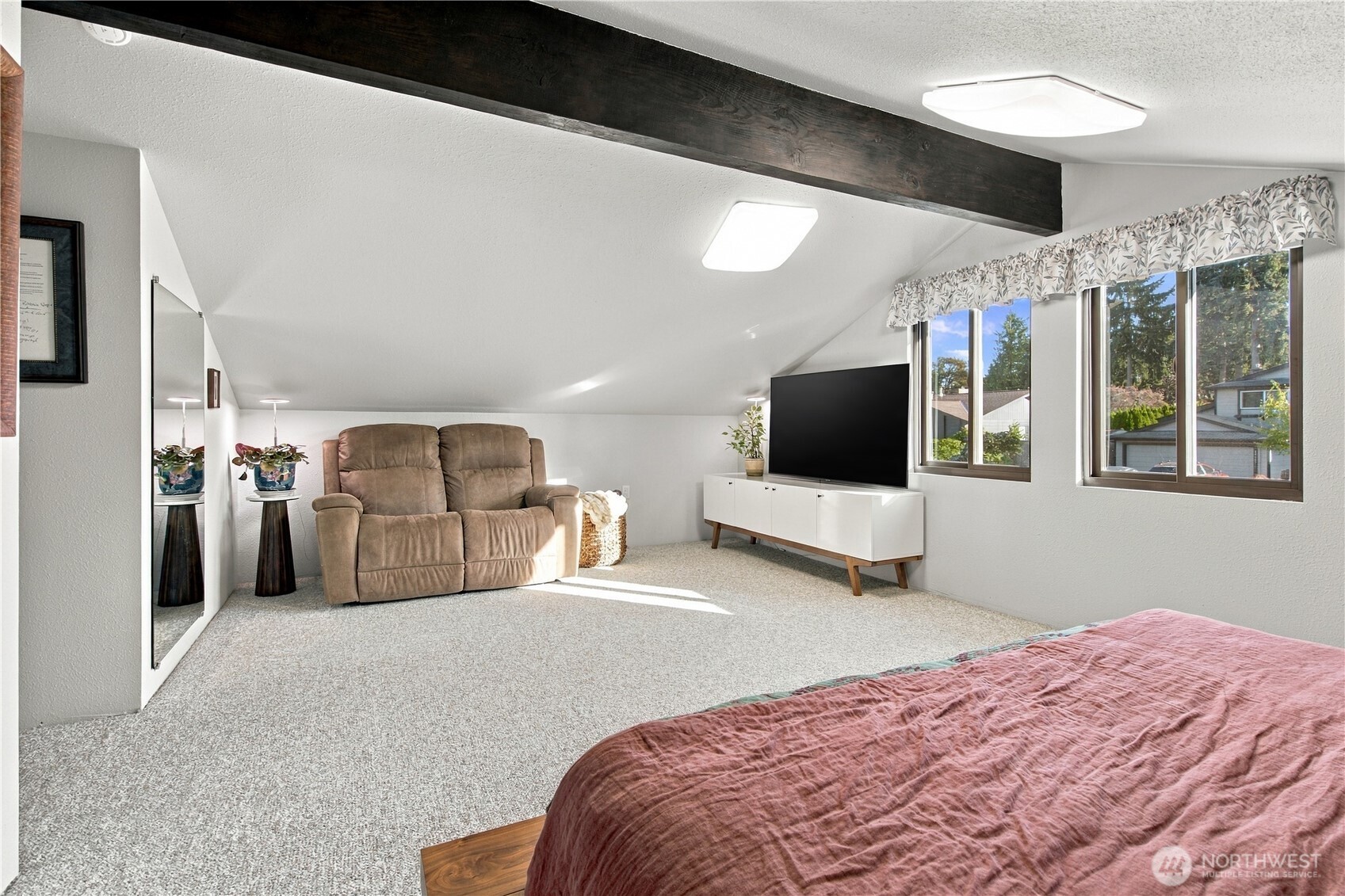 29902 2nd Place Property Photo 17