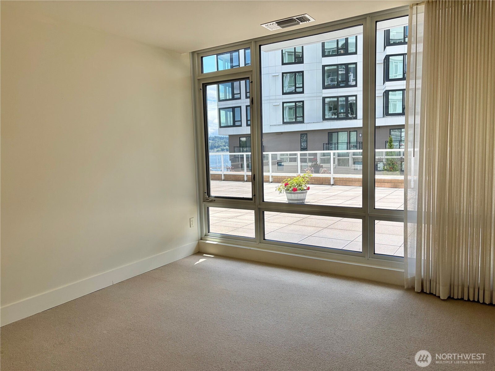 320 Washington Avenue 104 Property Photo 27