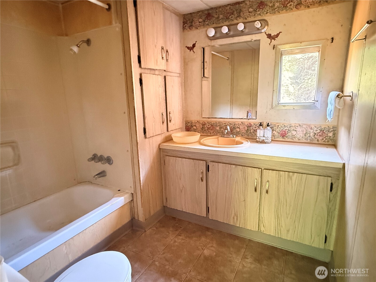124 03 Mckay Property Photo 17