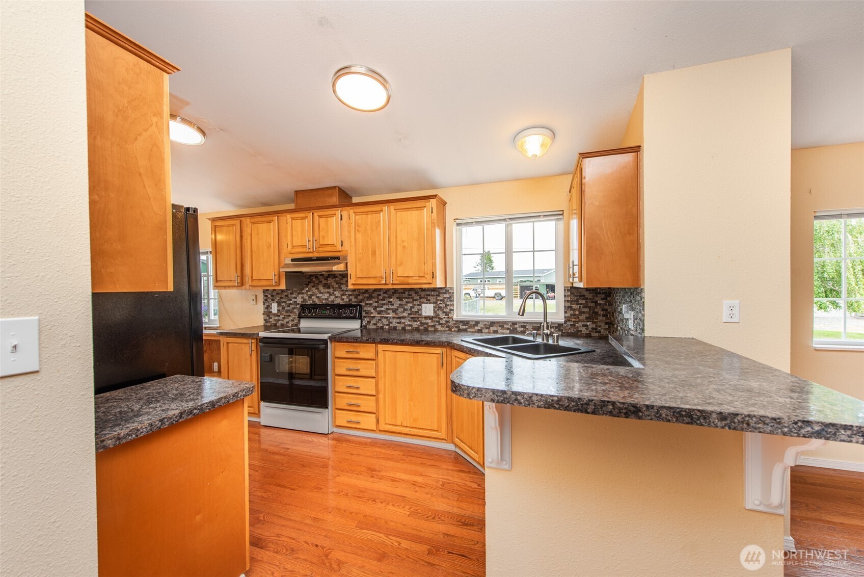 63 E Nelson Road Property Photo 10