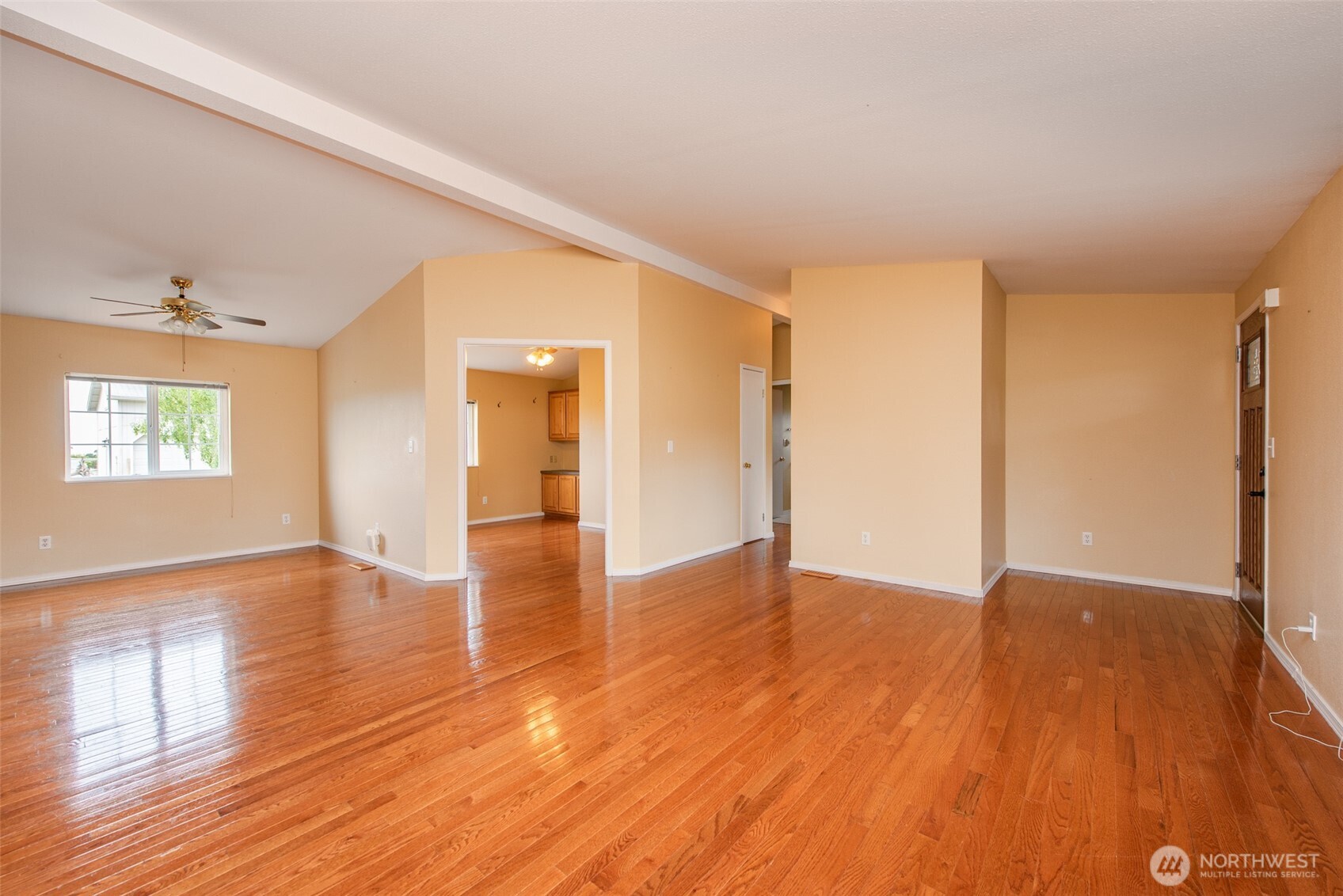 63 E Nelson Road Property Photo 12