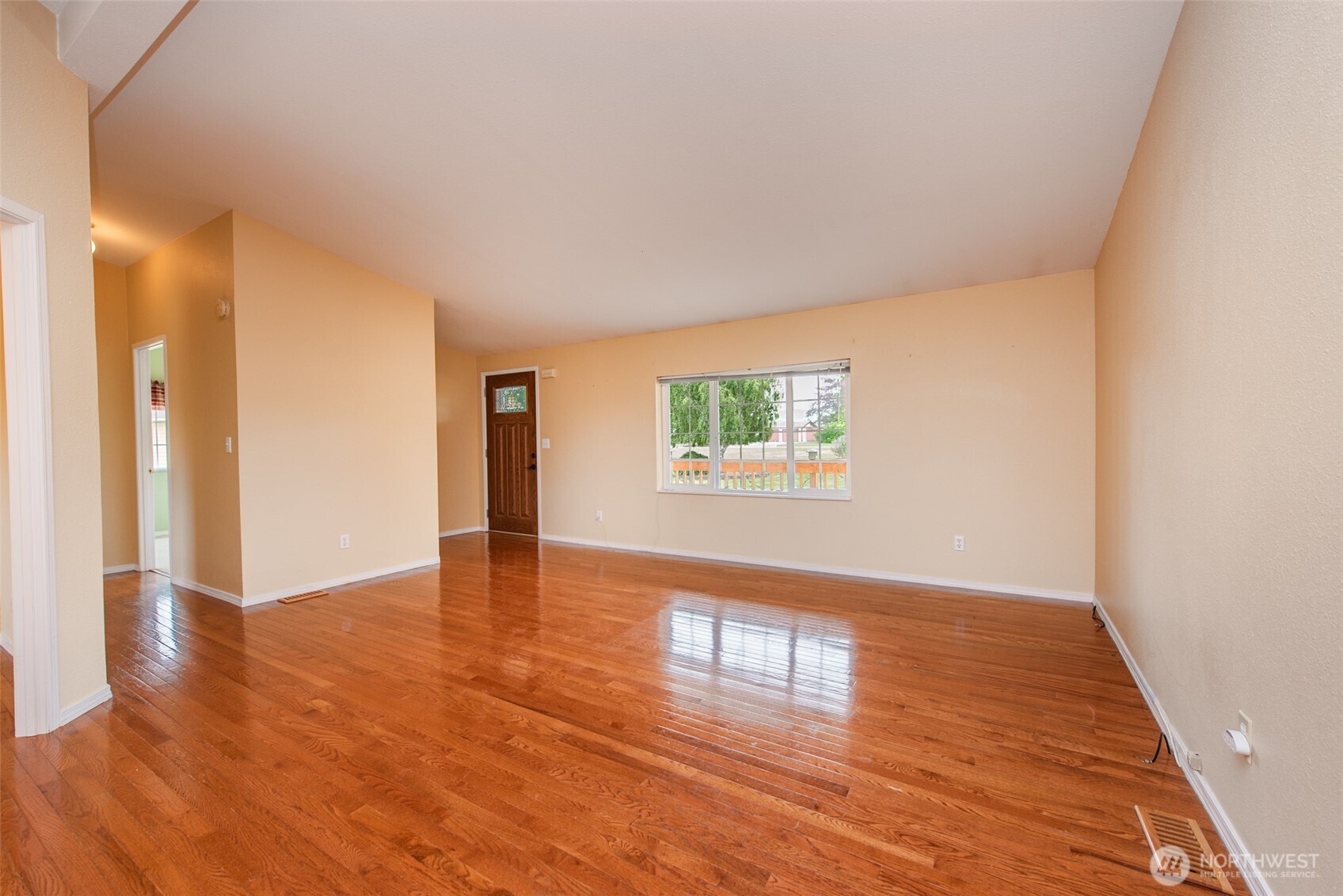 63 E Nelson Road Property Photo 15