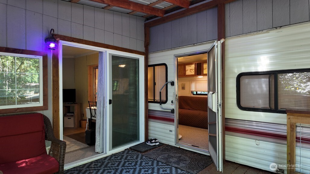 131 Drial Loop Property Photo 4