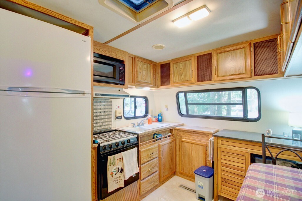 131 Drial Loop Property Photo 5