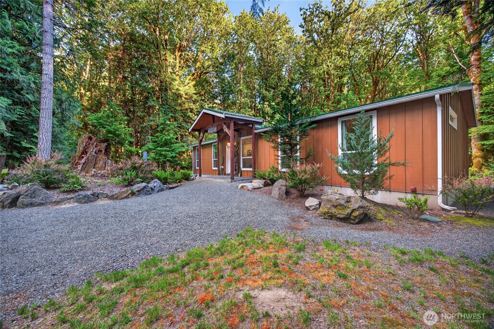 128 Riverview Drive Property Photo 2