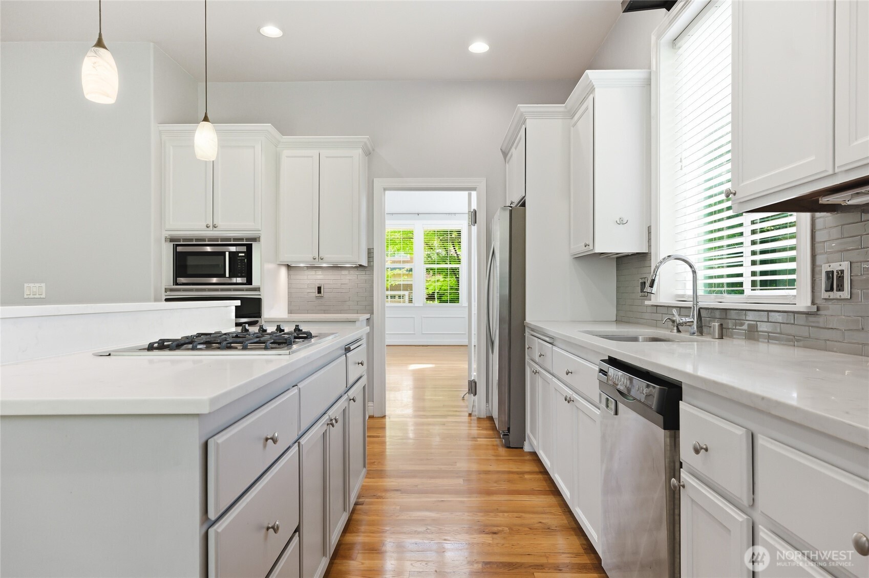 1915 10th Street Pl Property Photo 8
