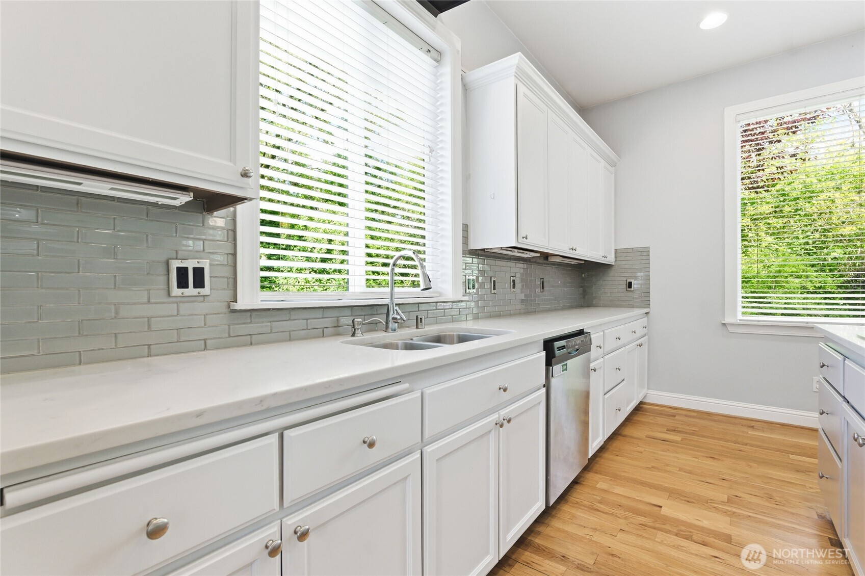 1915 10th Street Pl Property Photo 9