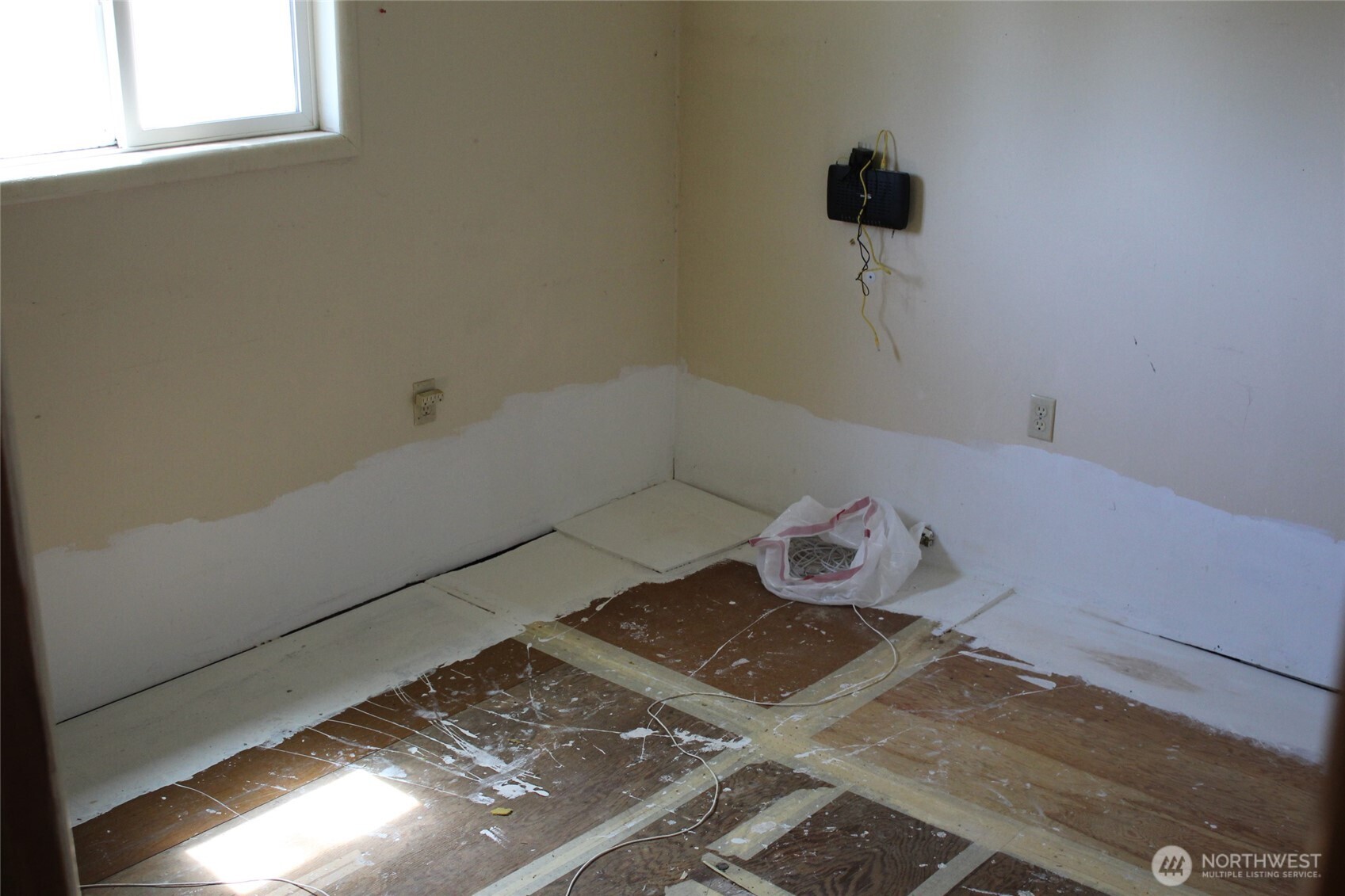 250 W May Avenue Property Photo 6