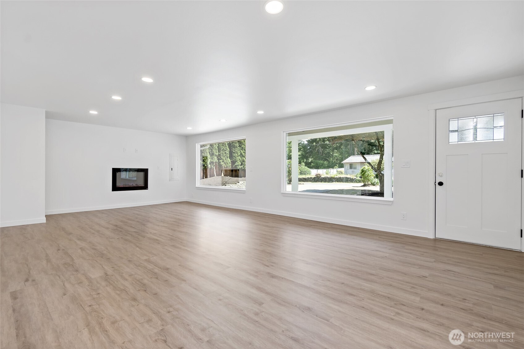 13904 97th Avenue Property Photo 4