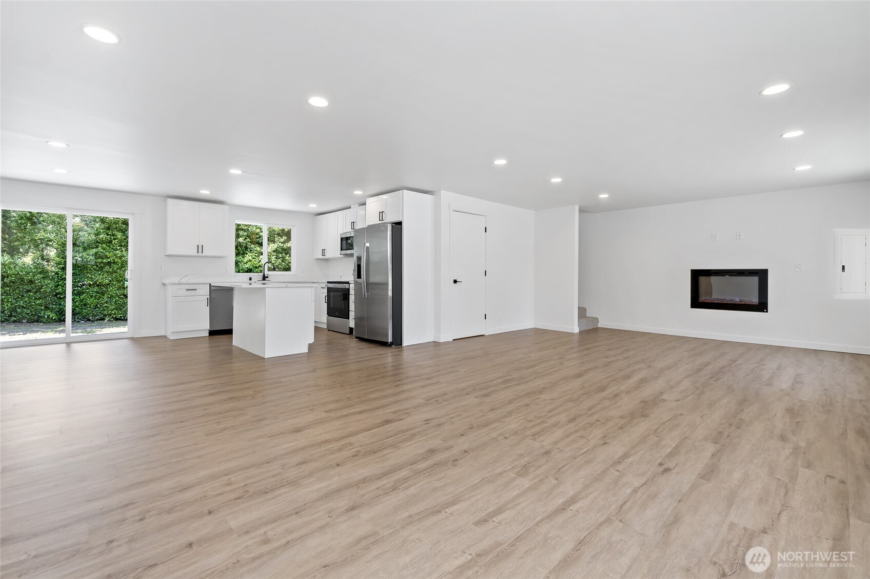 13904 97th Avenue Property Photo 6