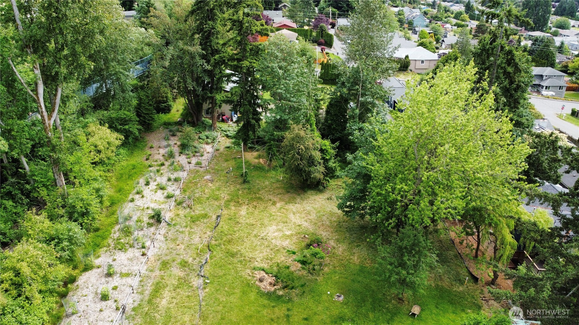 3024 E North Street Property Photo 6