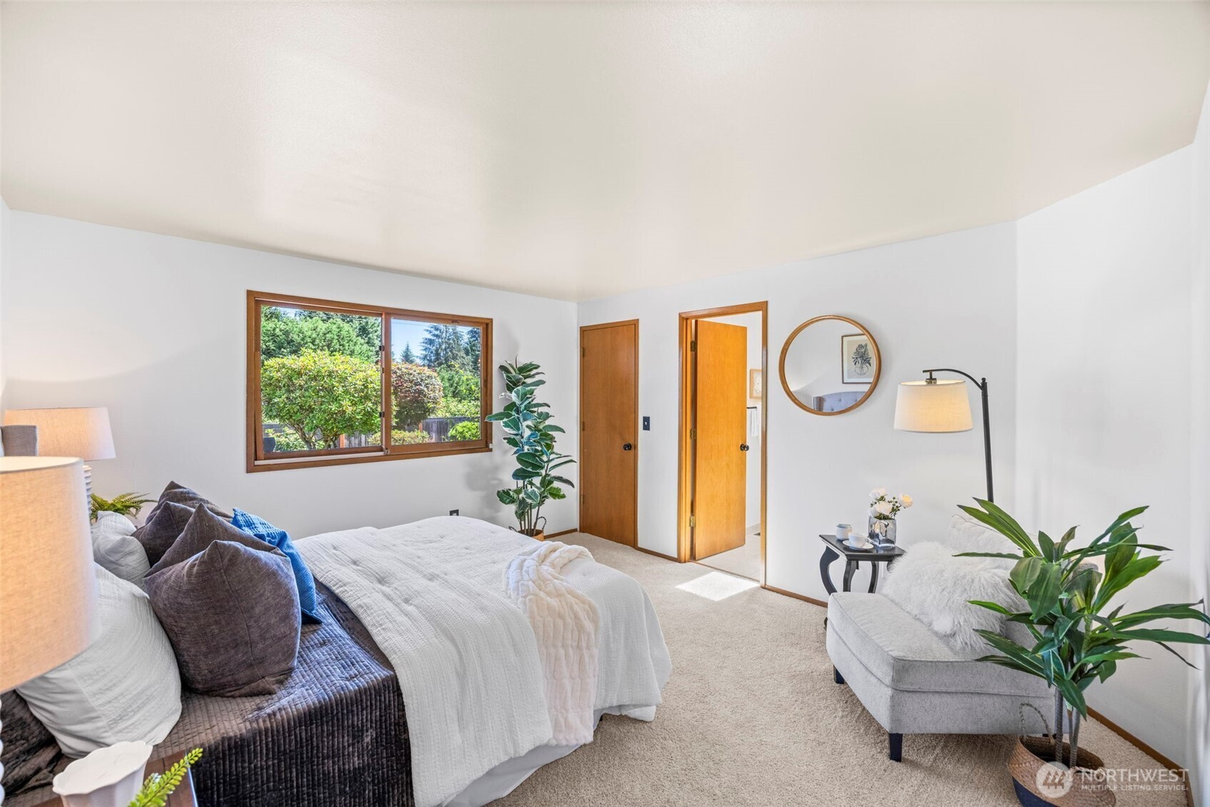 12505 45th Avenue Property Photo 12