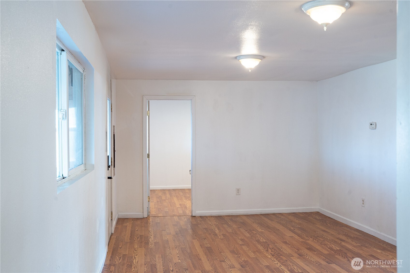 112 W Loop Drive Property Photo 7