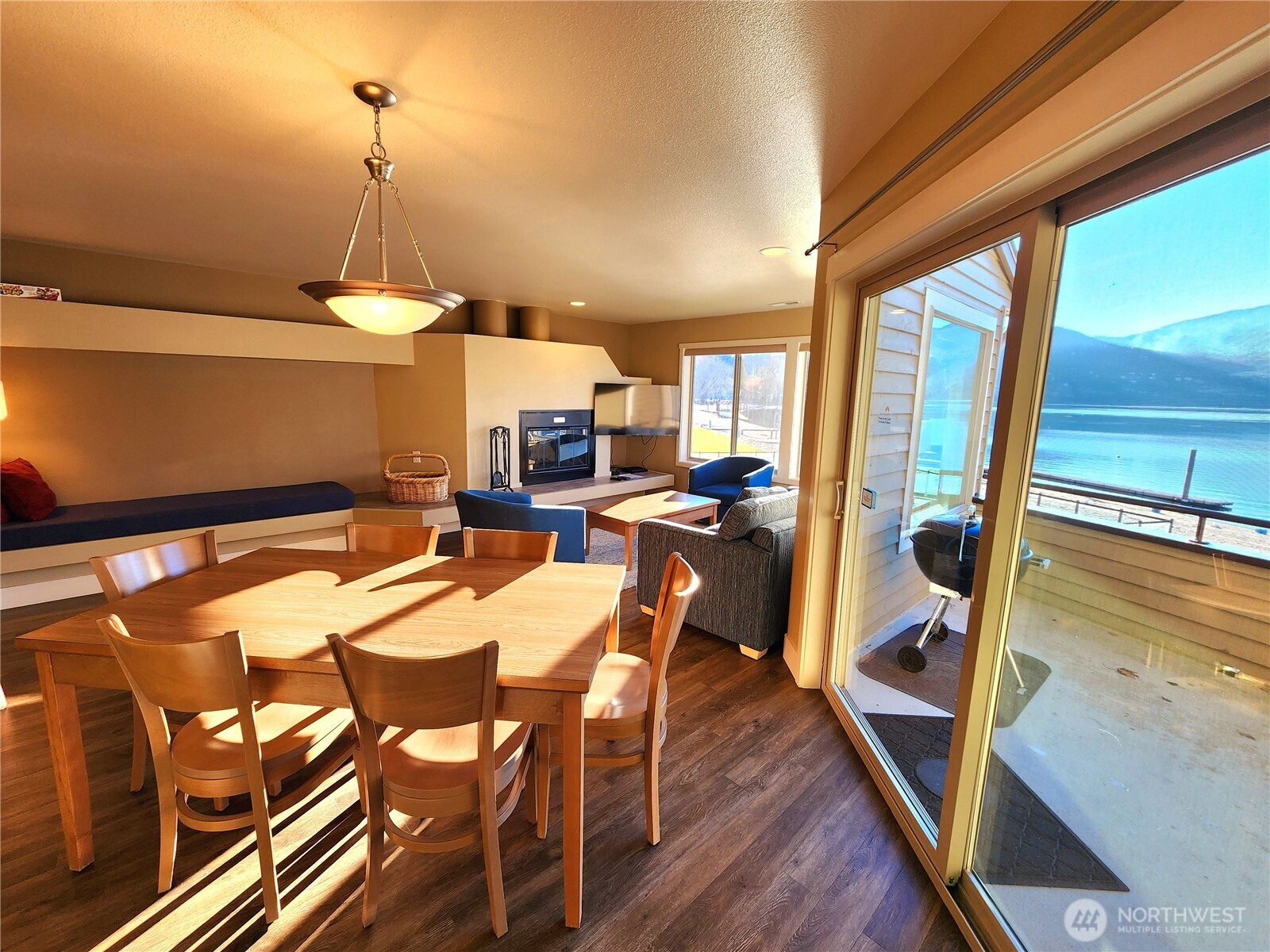 1 Lakeside 706-g Property Photo 5