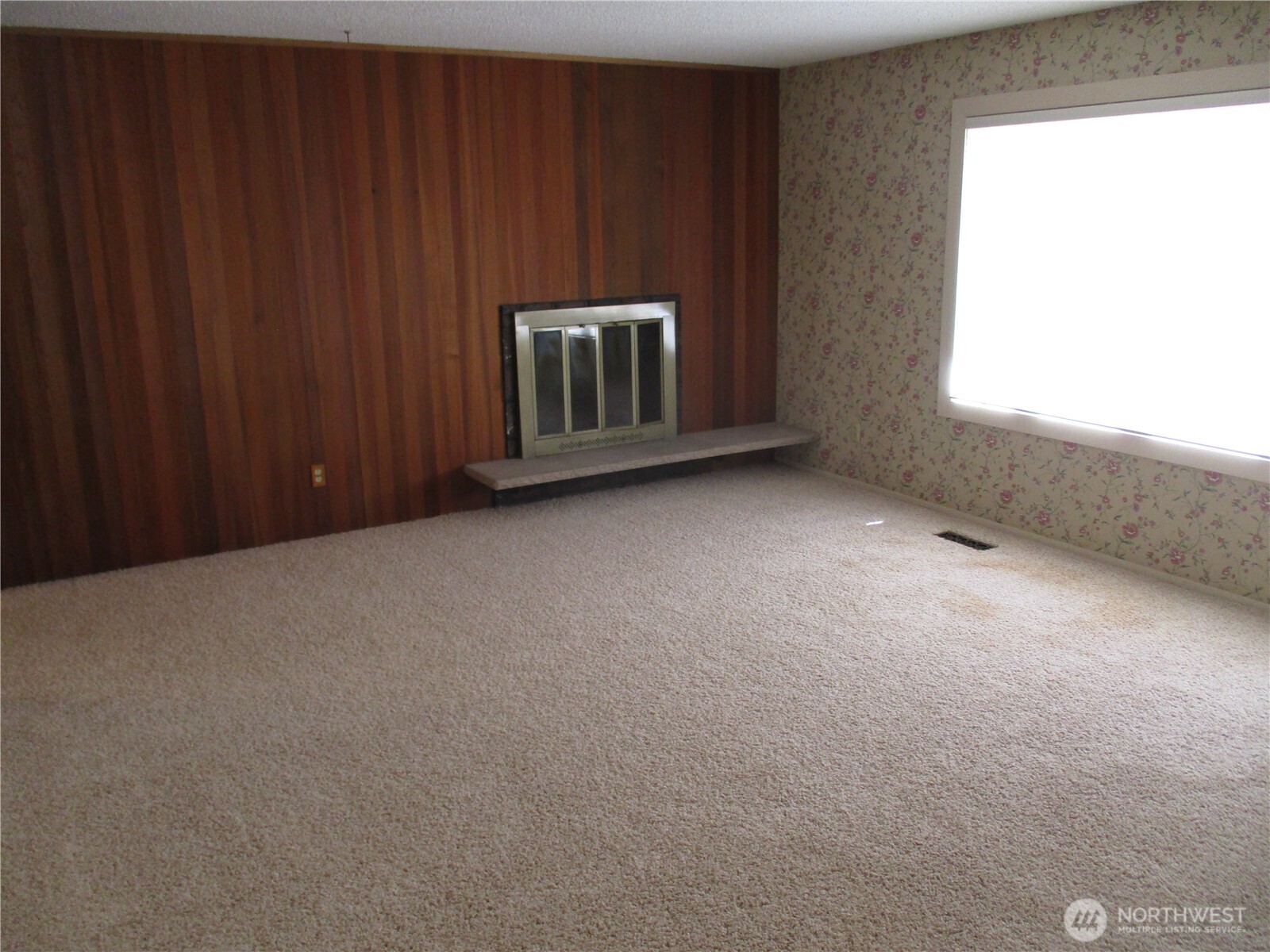2499 Cottonwood Road Property Photo 10