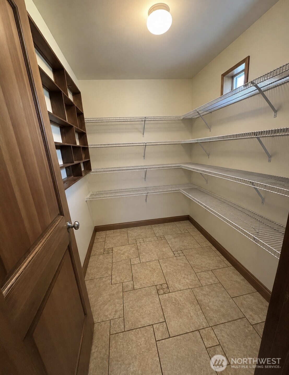 8205 Hide A Way Lane Property Photo 5