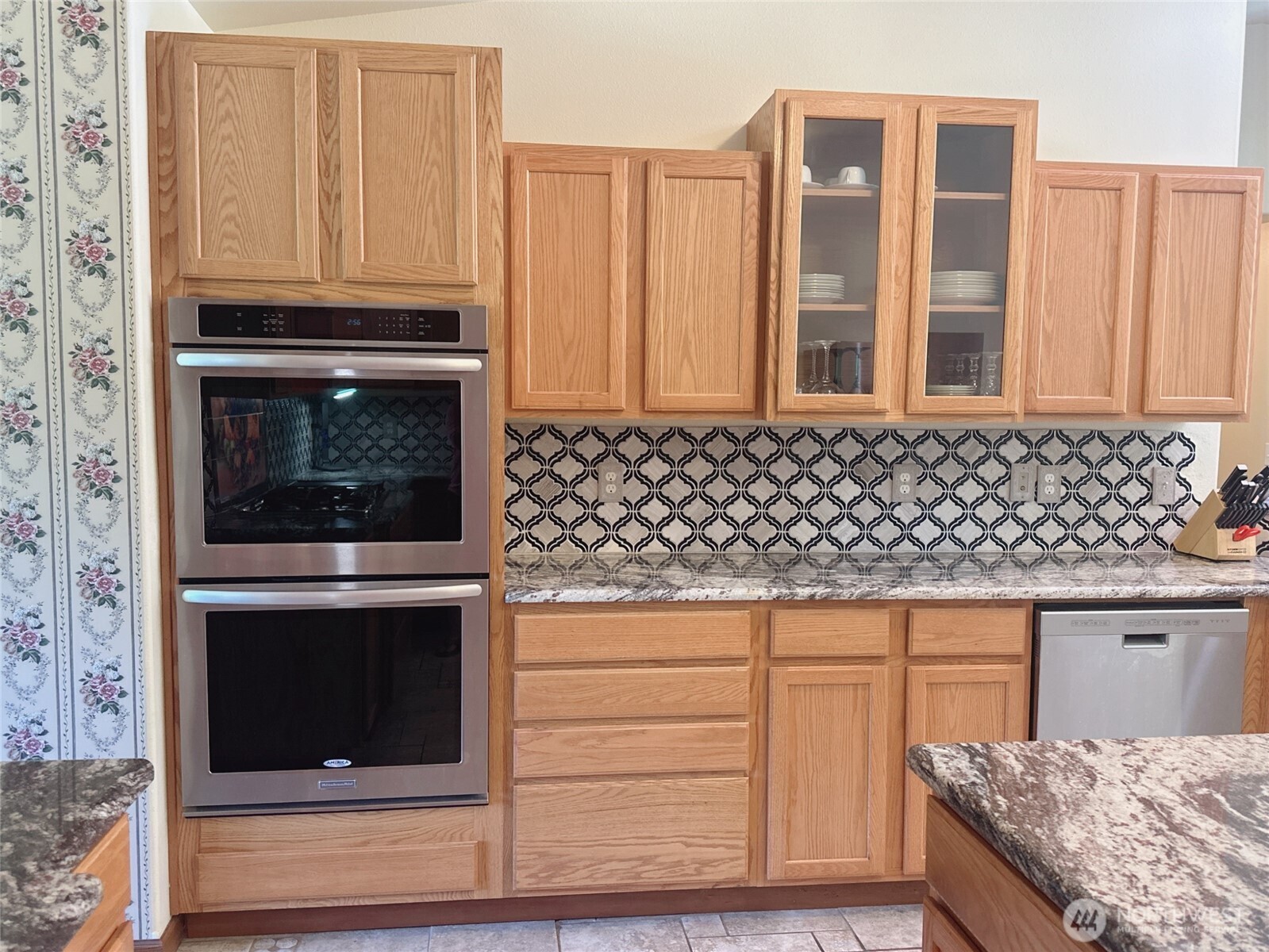8205 Hide A Way Lane Property Photo 6