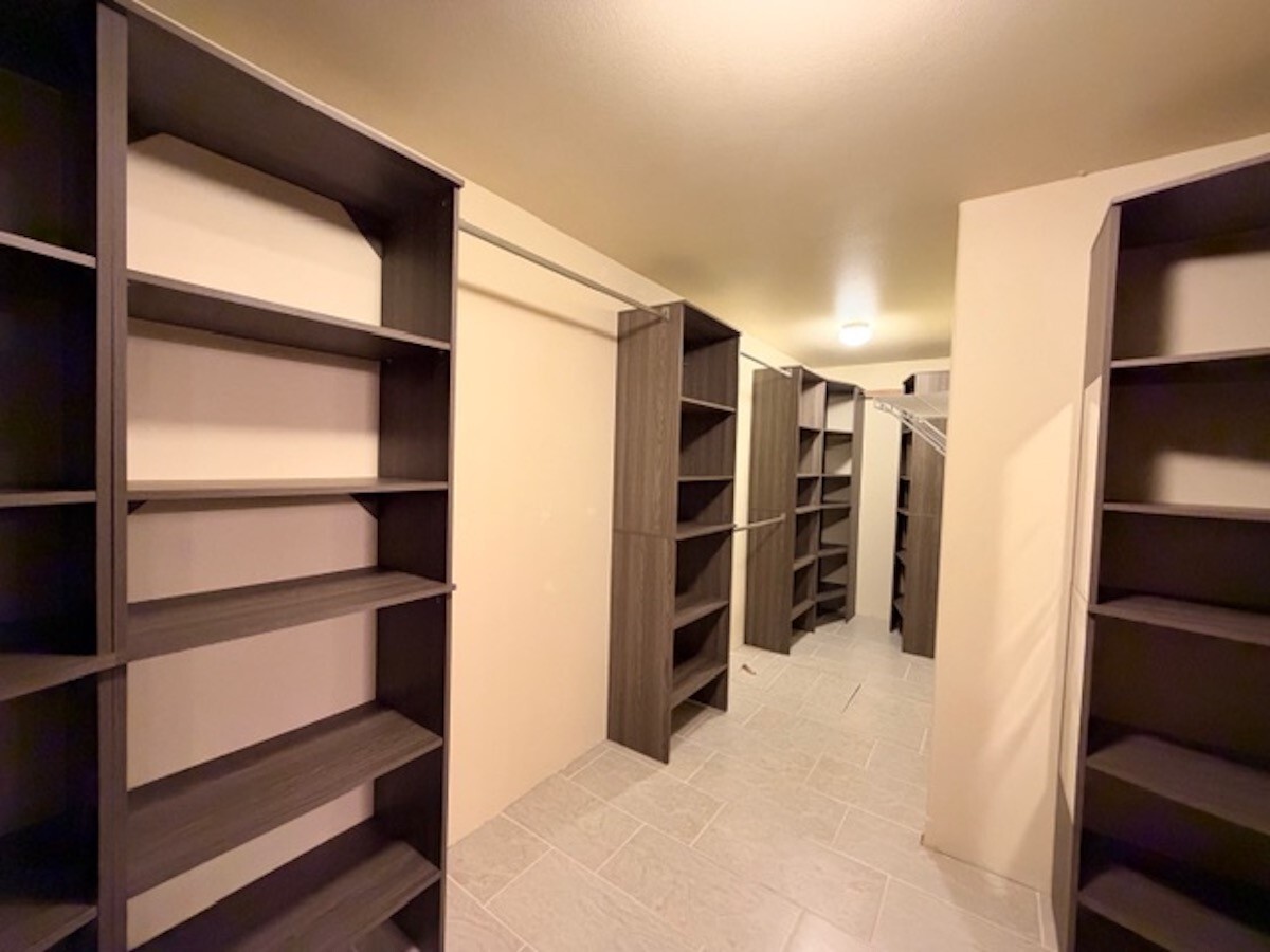 8205 Hide A Way Lane Property Photo 21