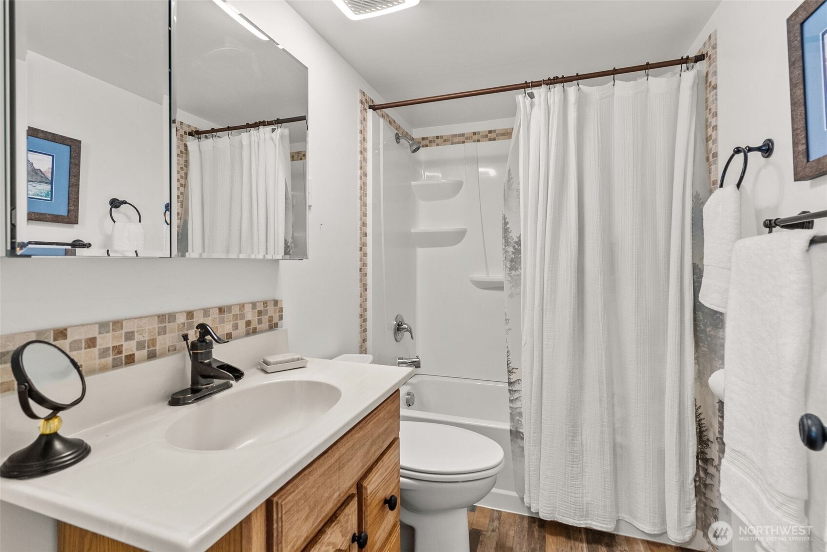 10002 Oak Lane Property Photo 16