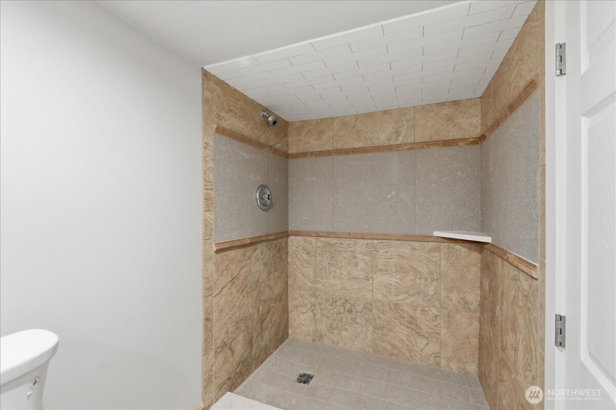 1715 Meridian Avenue Property Photo 21