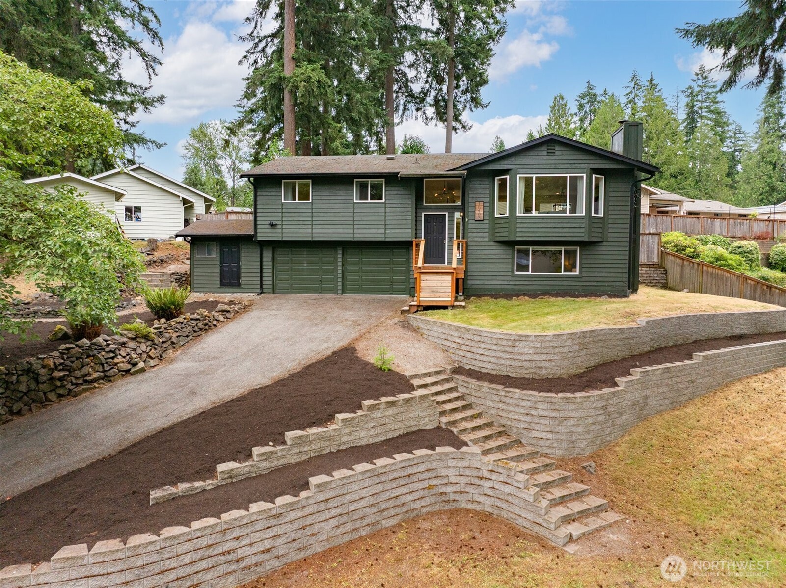 18403 77th Street Property Photo 1