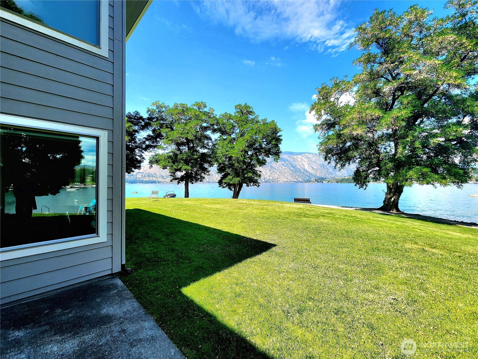 1 Beach 589-d Property Photo 17