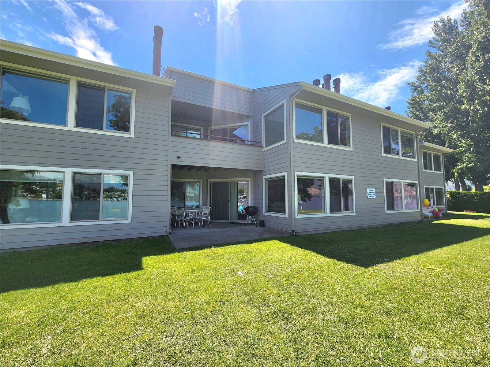 1 Beach 589-d Property Photo 19