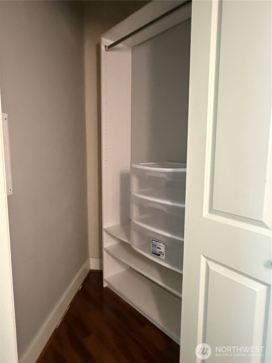 699 John Street 502 Property Photo 15