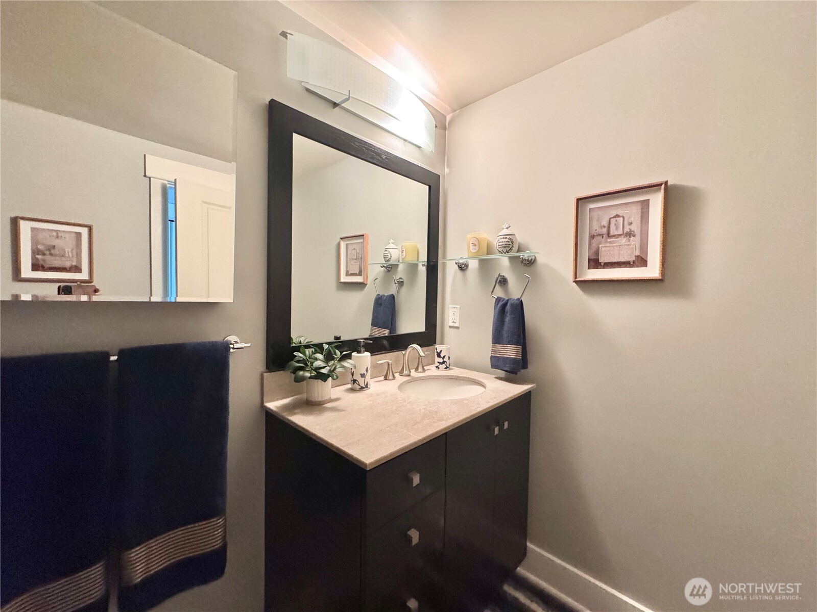 699 John Street 502 Property Photo 22