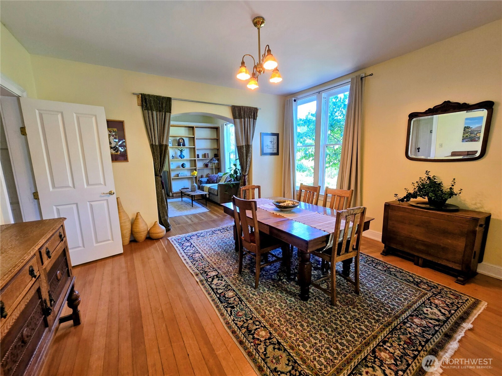 538 Adams Street Property Photo 11