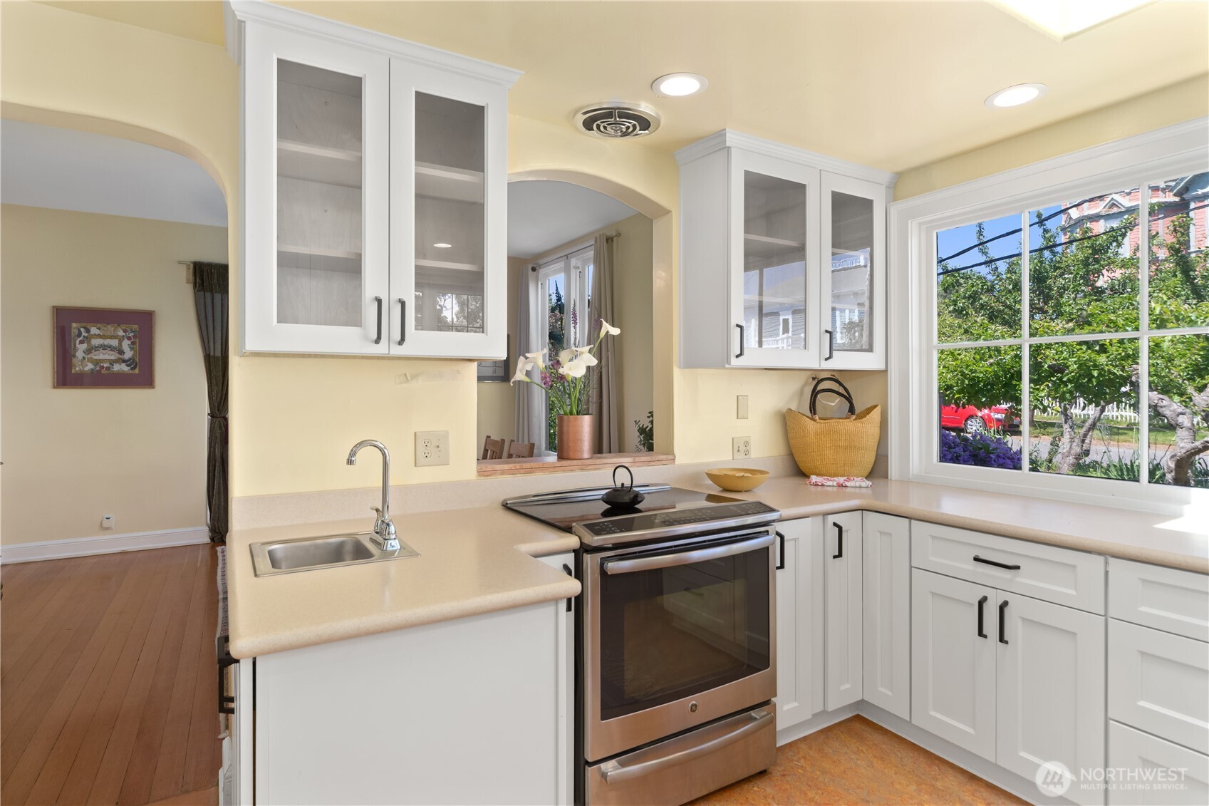 538 Adams Street Property Photo 14