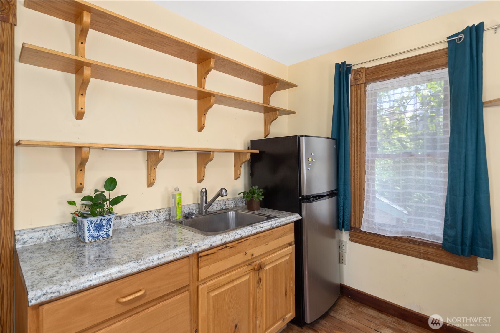 538 Adams Street Property Photo 17
