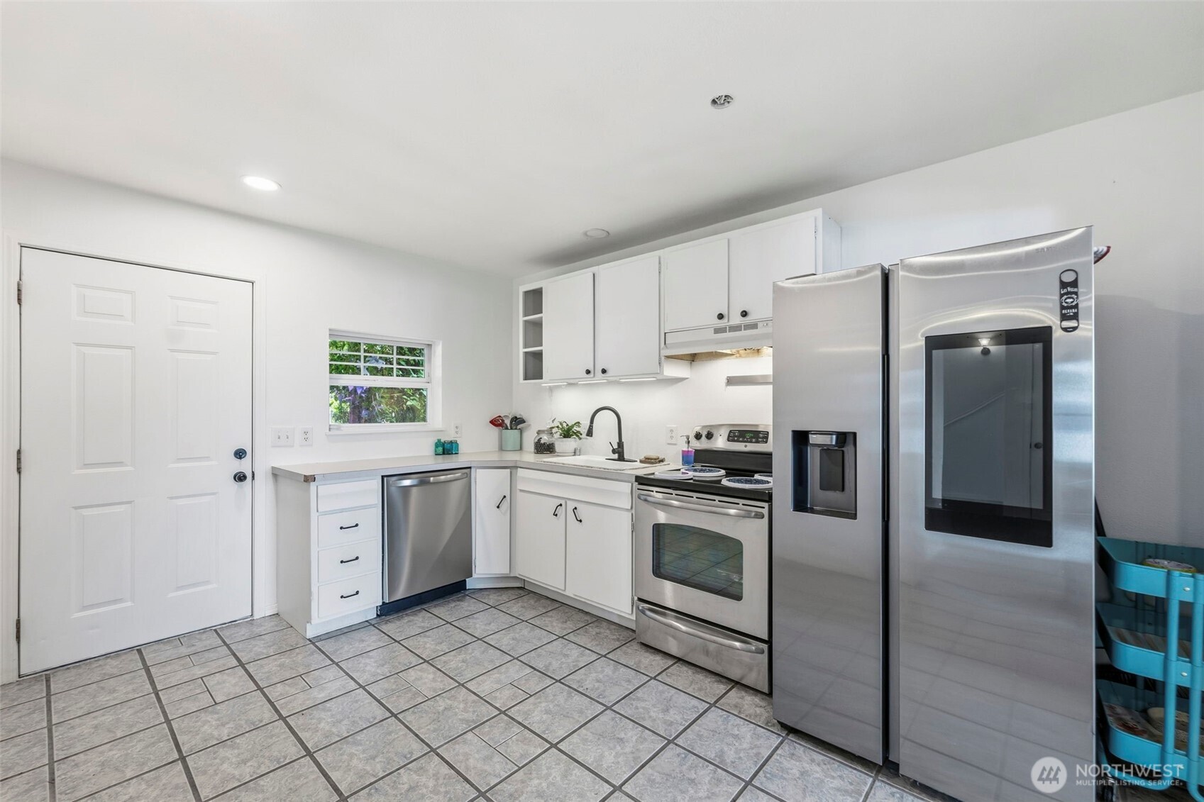 11209 Riviera Drive Property Photo 12
