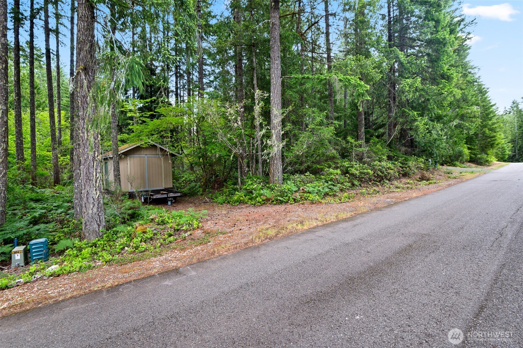 531 N Fairway Drive Property Photo 5