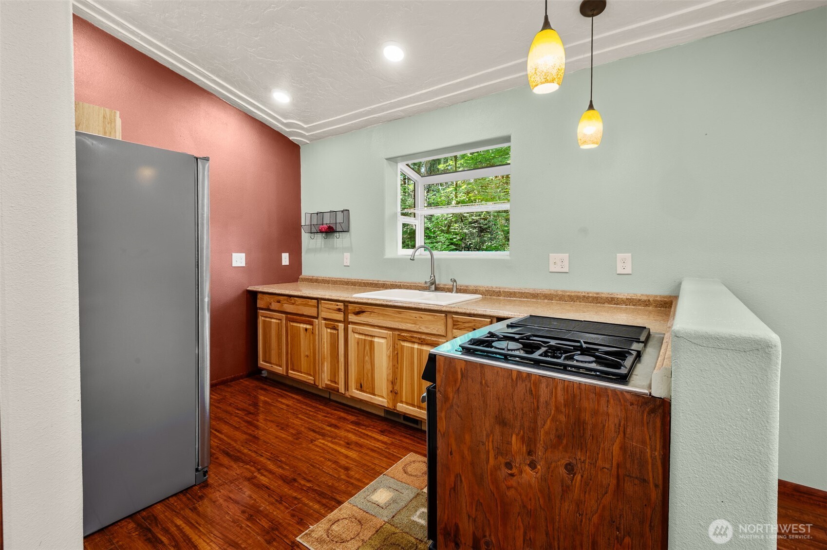 521 N Fairway Drive Property Photo 8