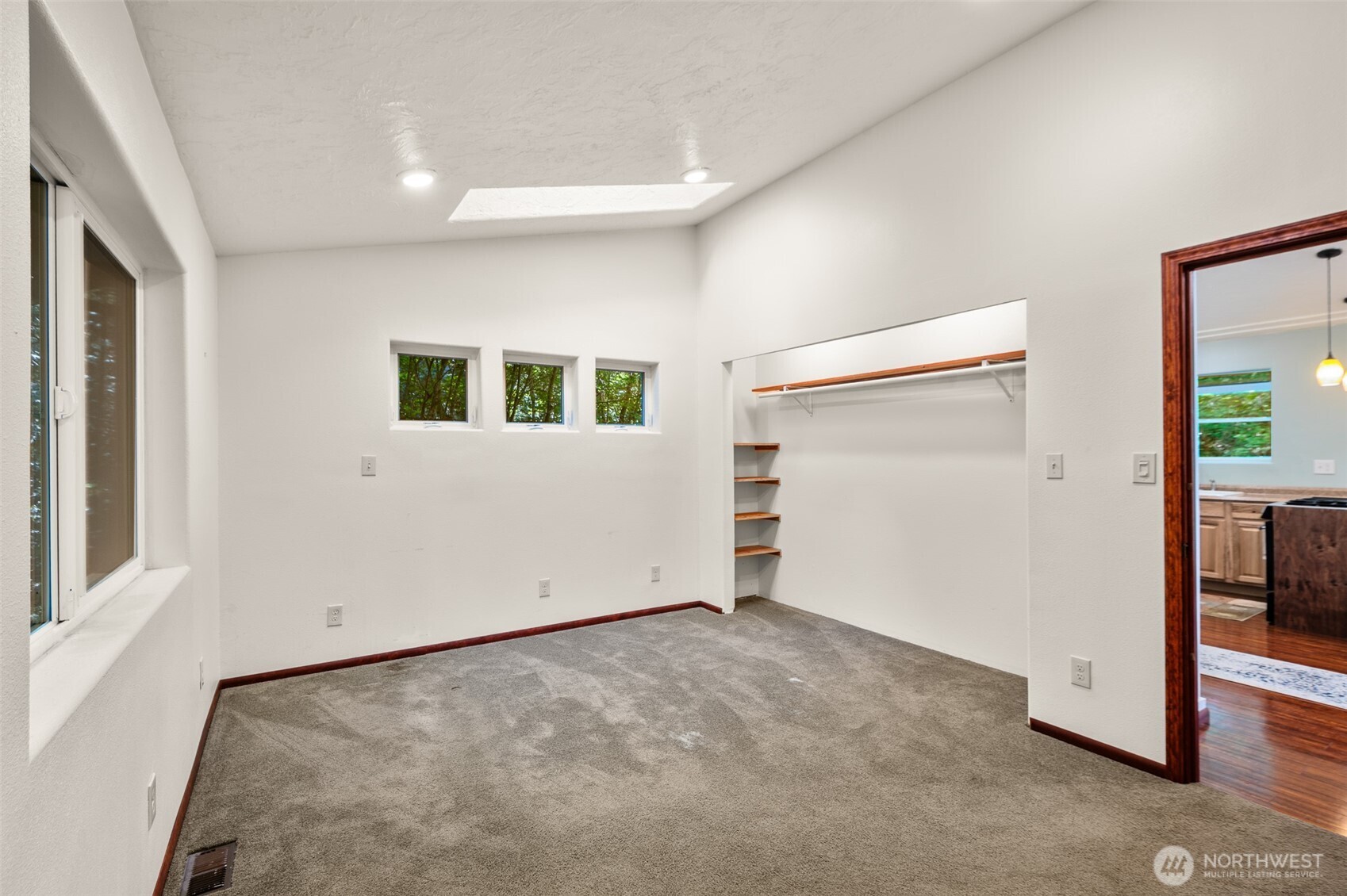 521 N Fairway Drive Property Photo 14