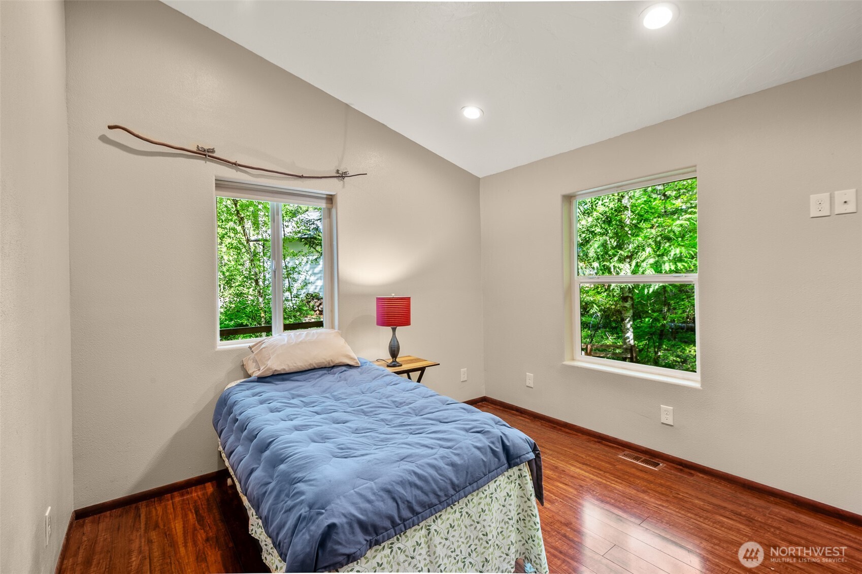 521 N Fairway Drive Property Photo 17