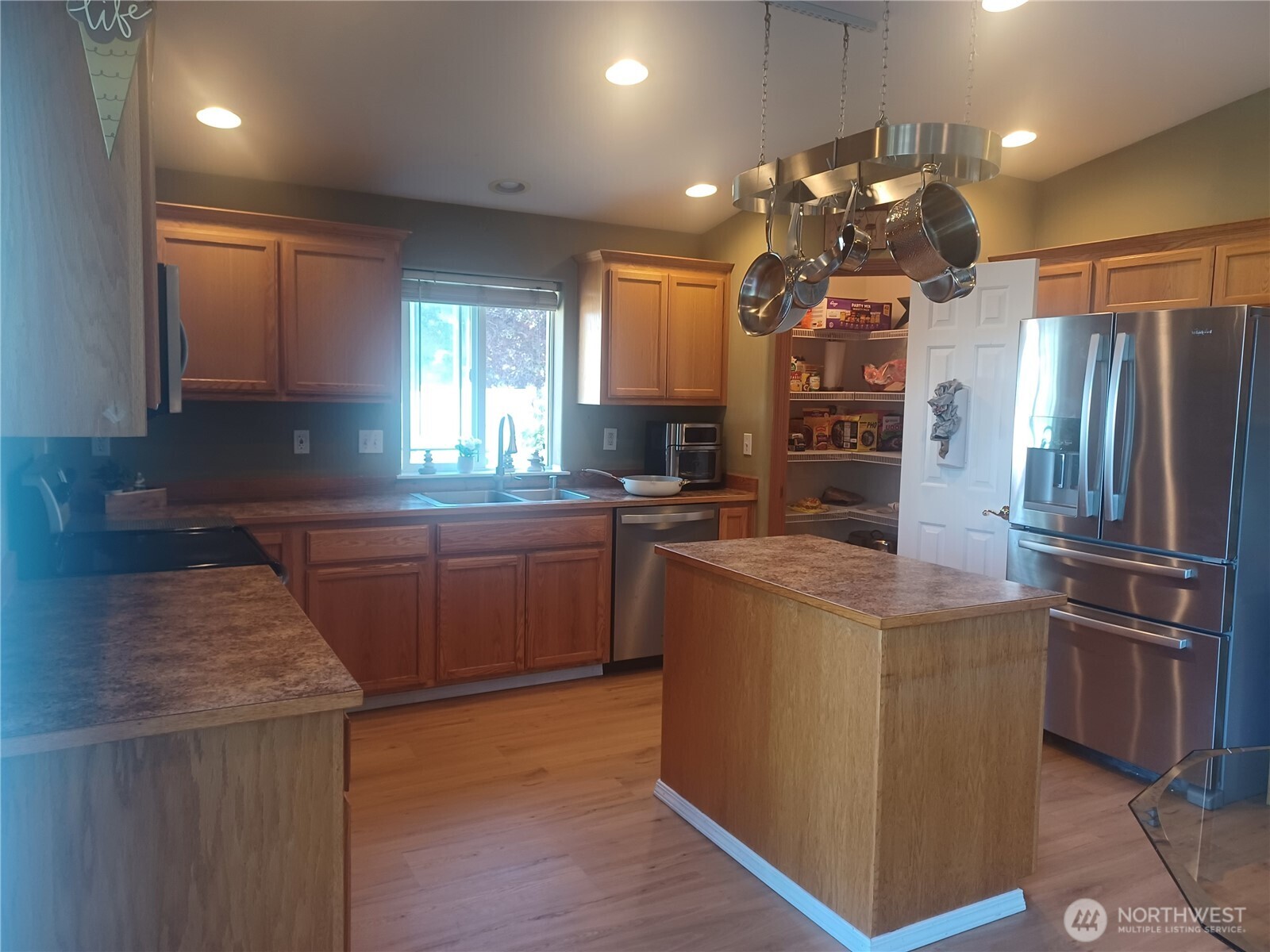 317 Teresa Street Property Photo 9