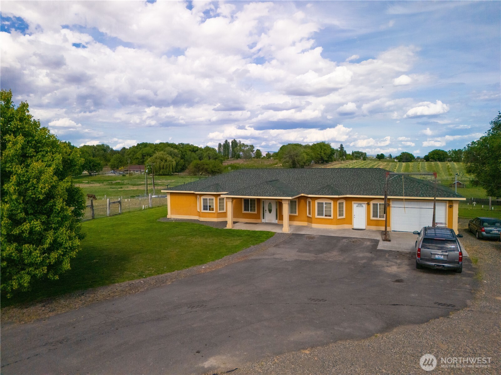 1811 Beam Road Property Photo 2