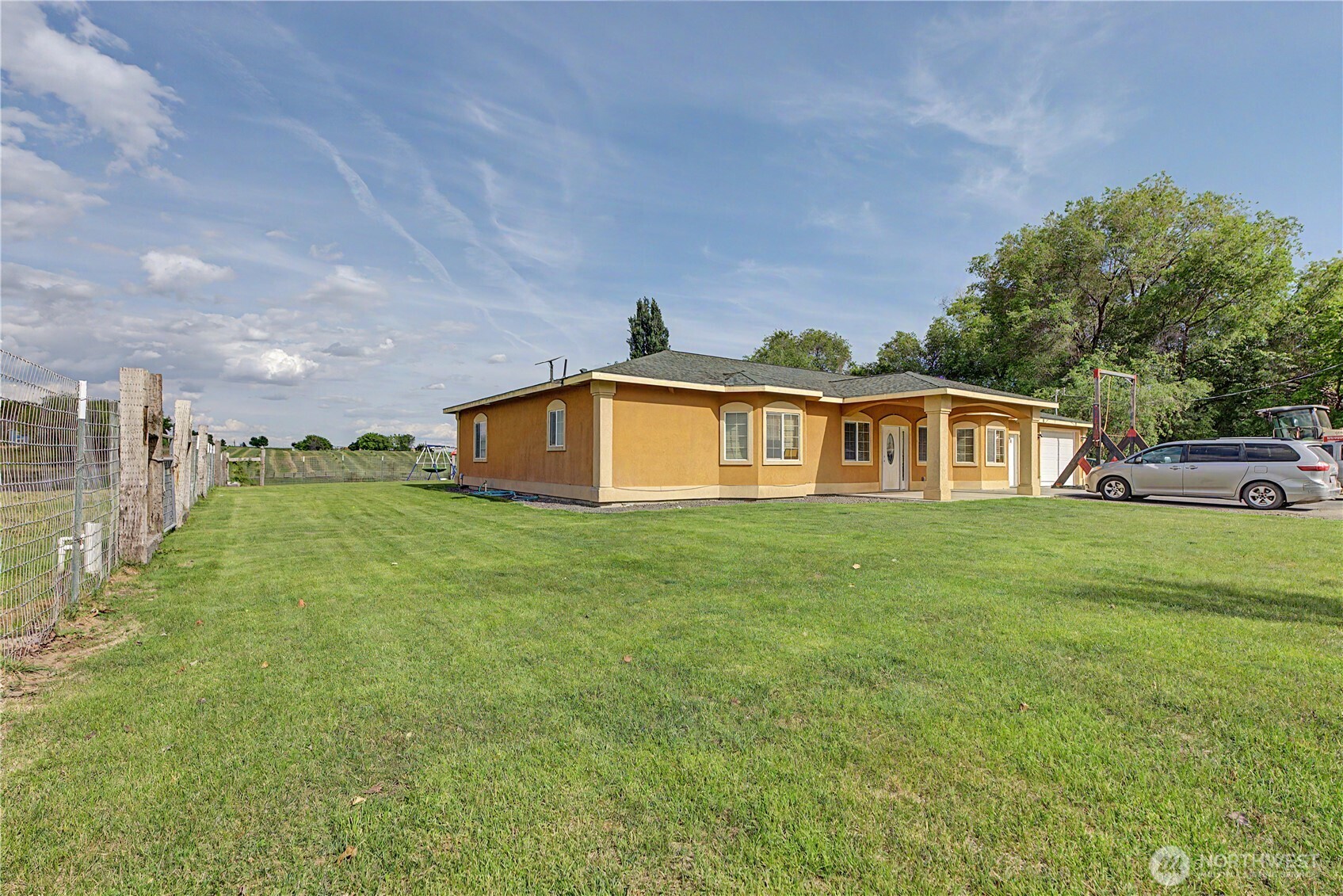 1811 Beam Road Property Photo 4