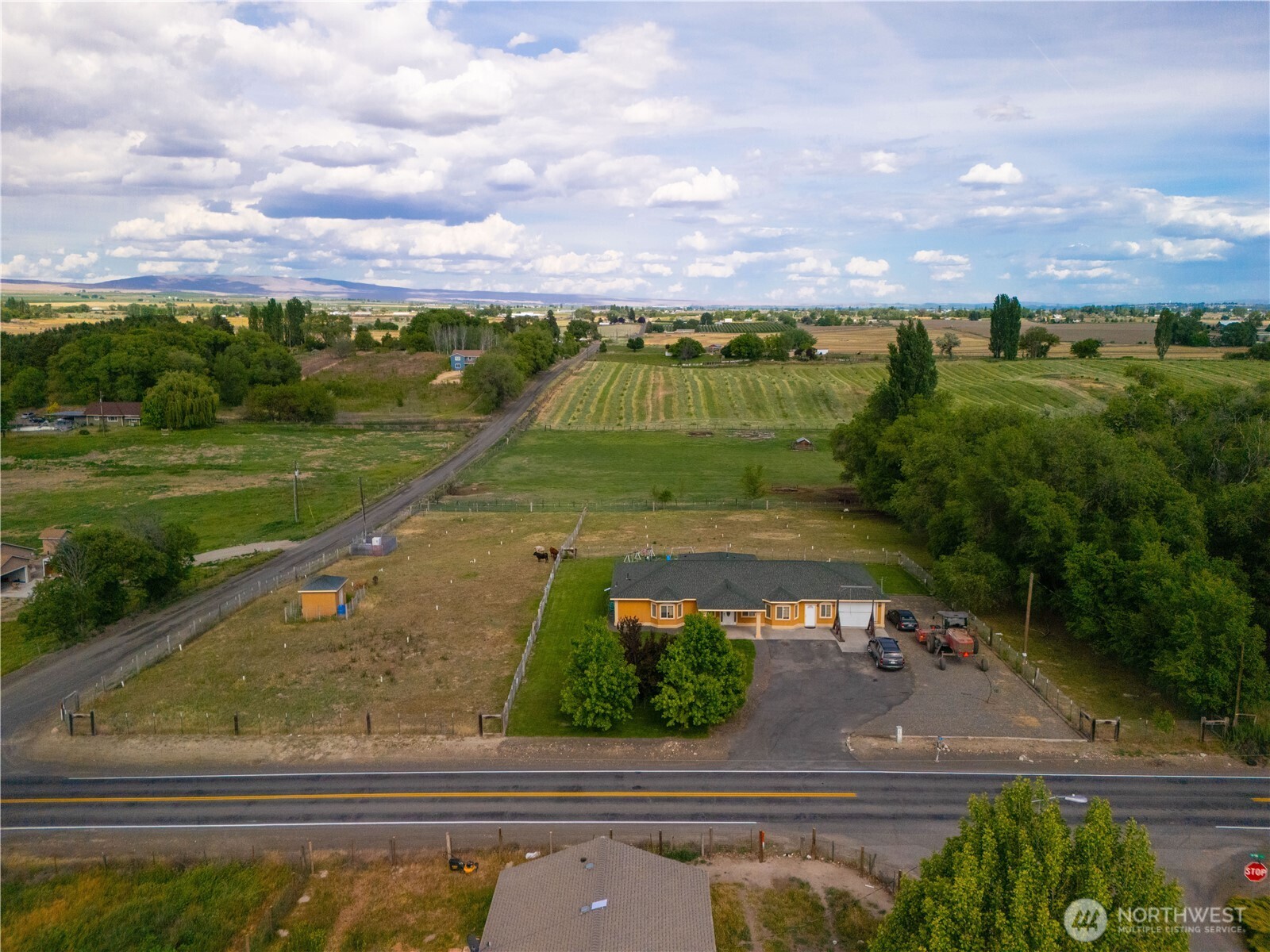 1811 Beam Road Property Photo 8