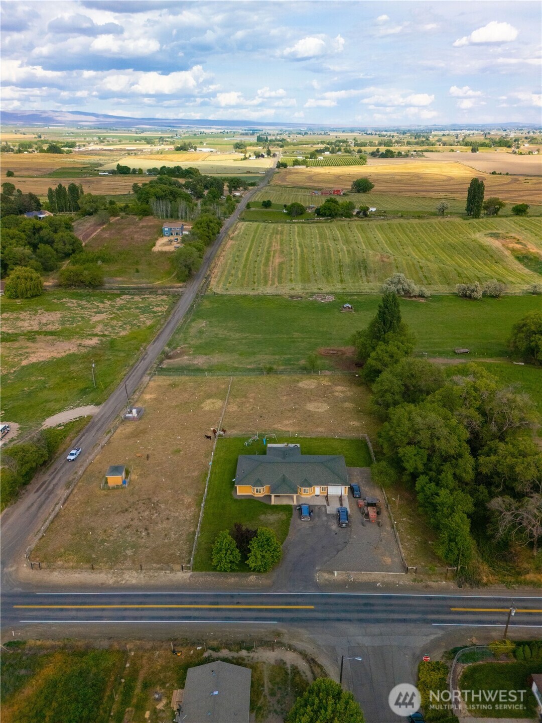 1811 Beam Road Property Photo 14