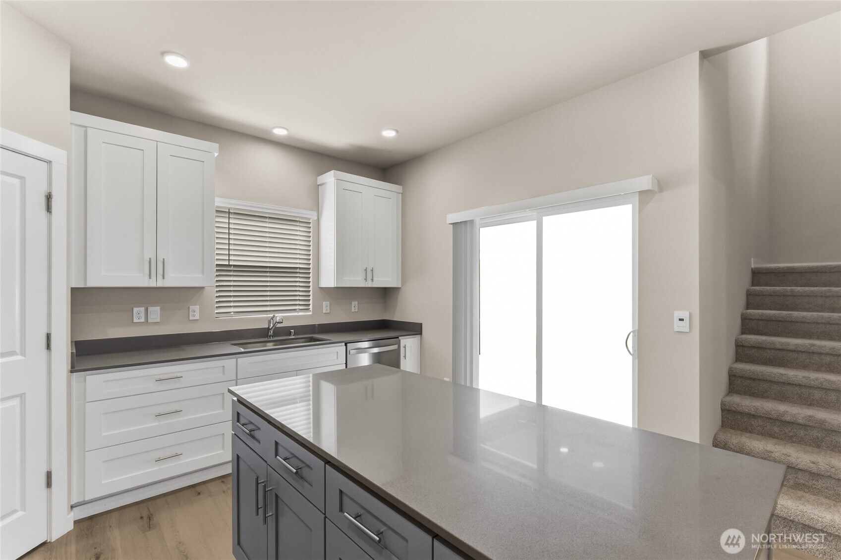 13913 11th Place Property Photo 8