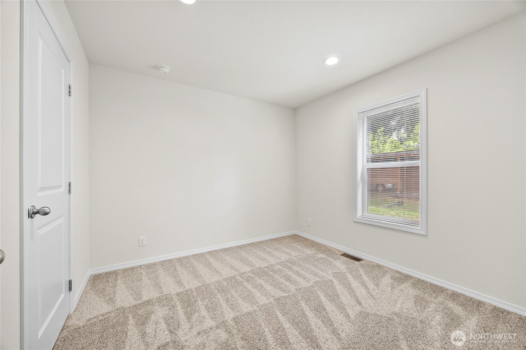 507 131st Street L Property Photo 15