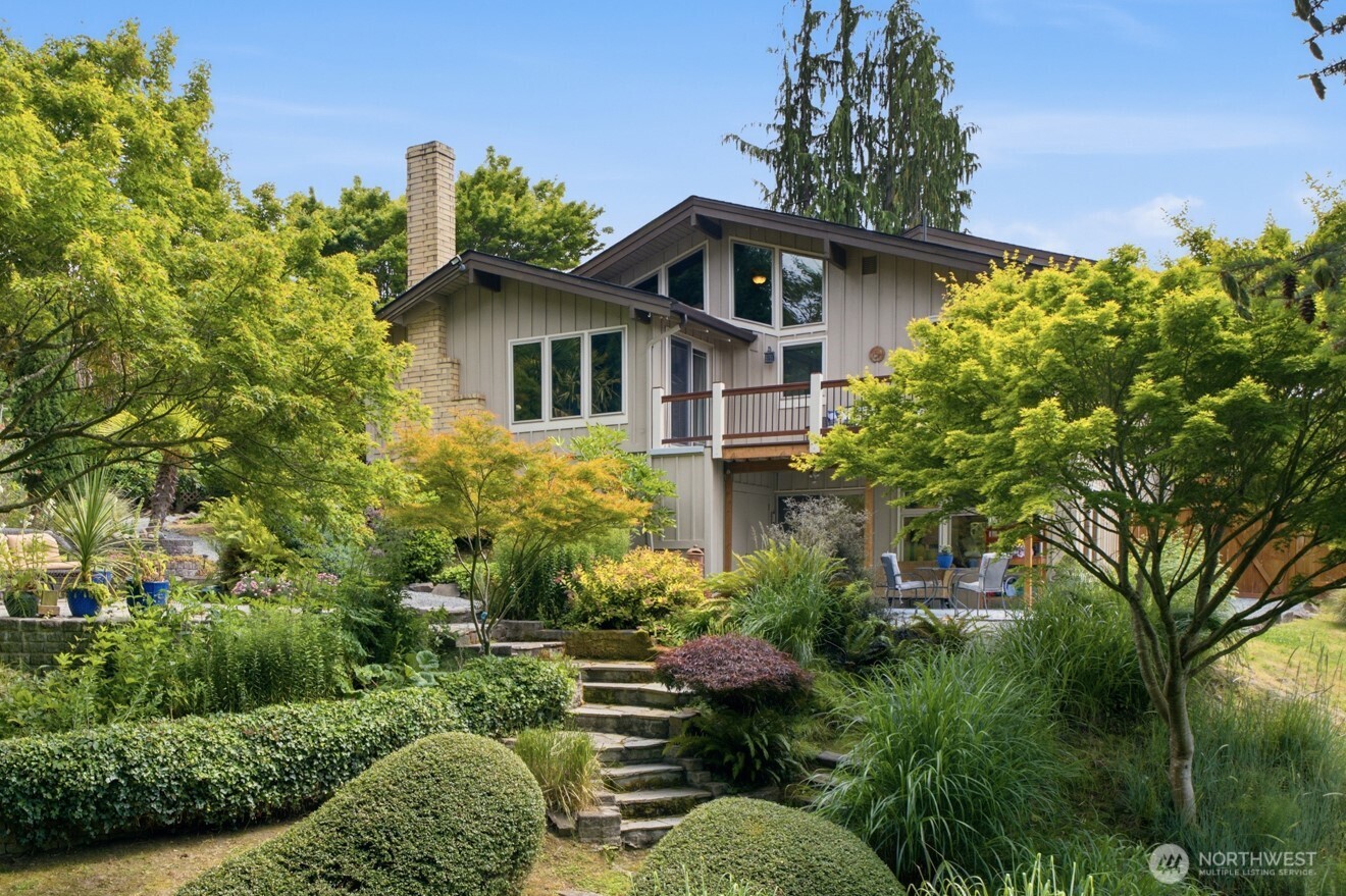 4801 78th Place Property Photo 1