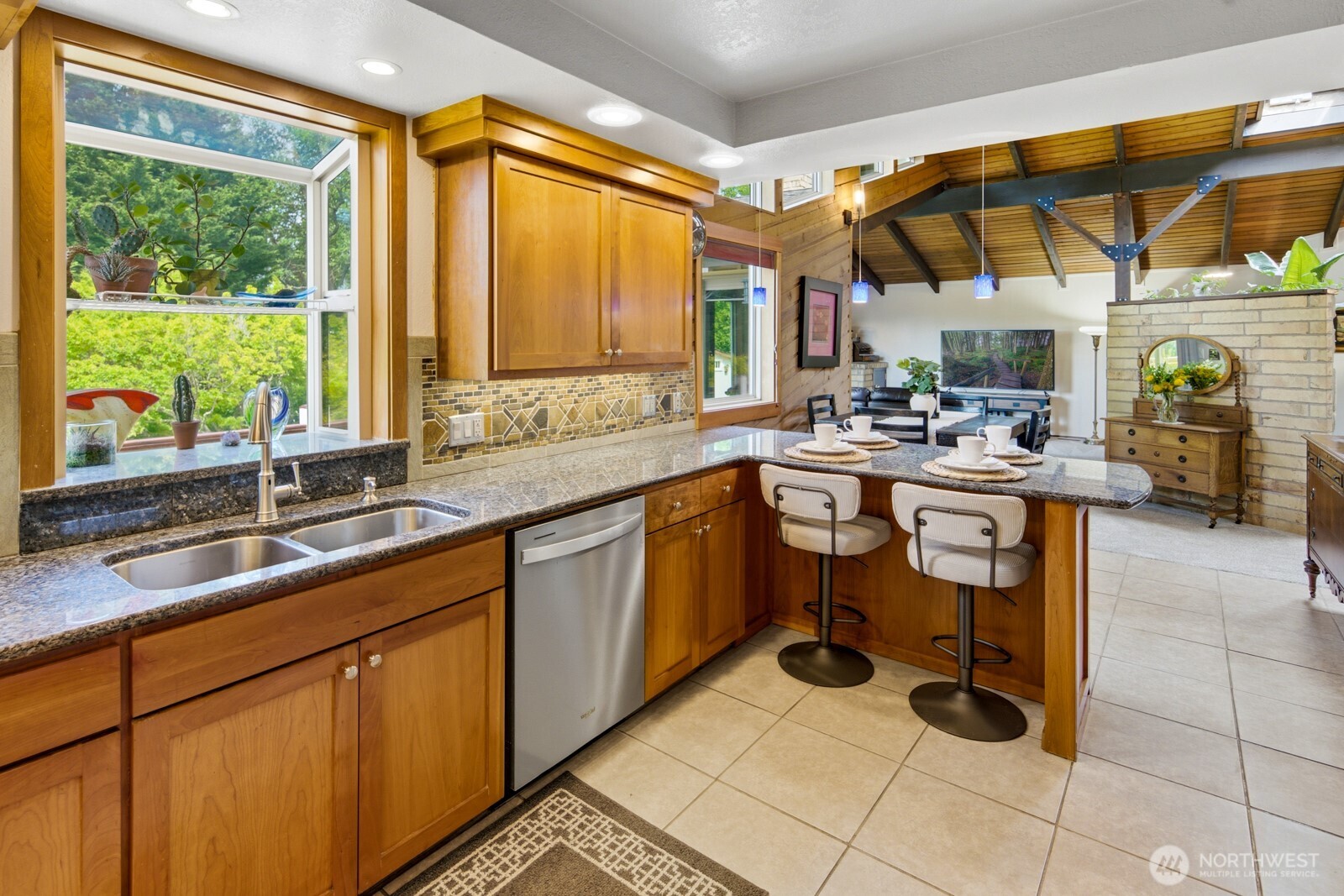 4801 78th Place Property Photo 13