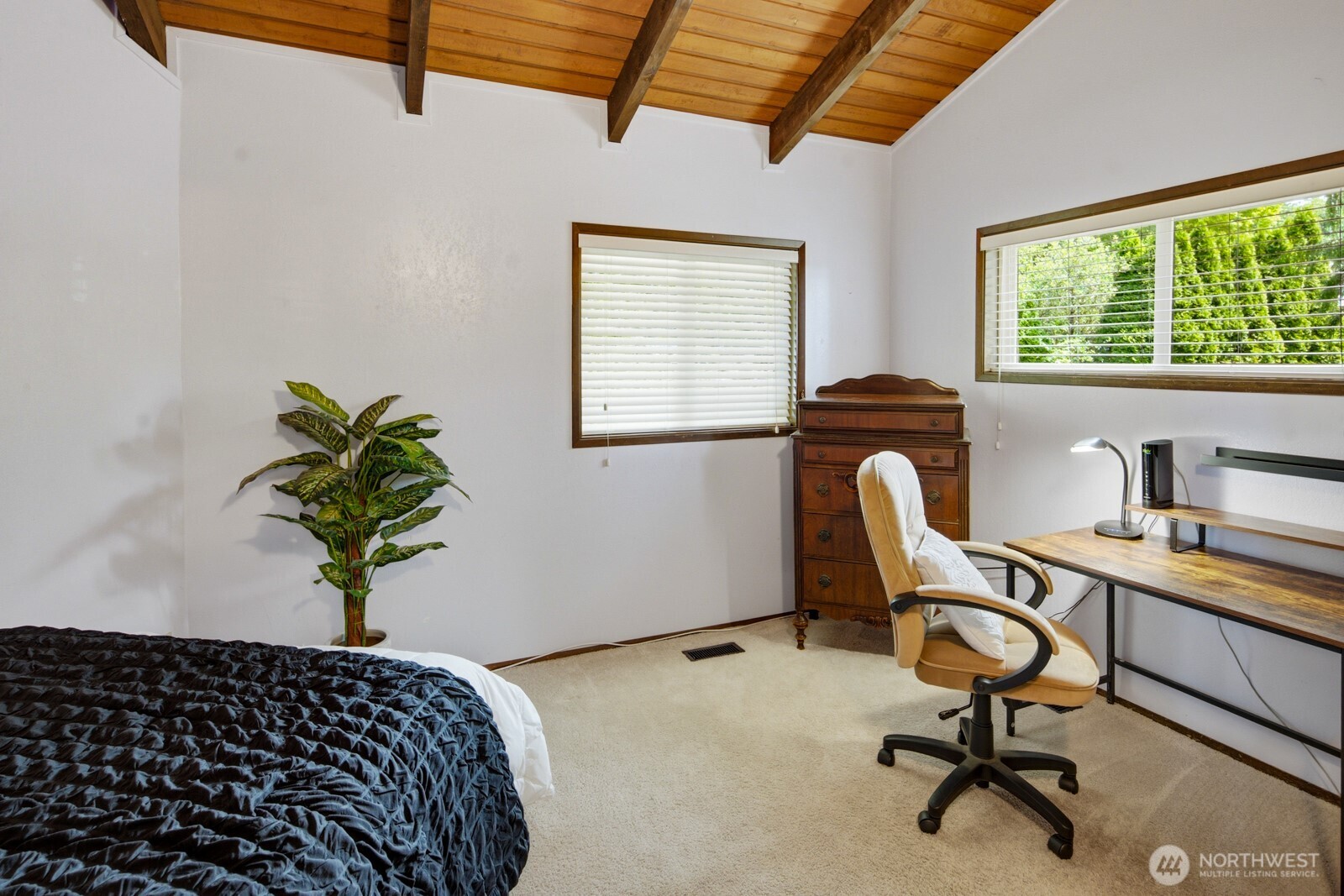 4801 78th Place Property Photo 15