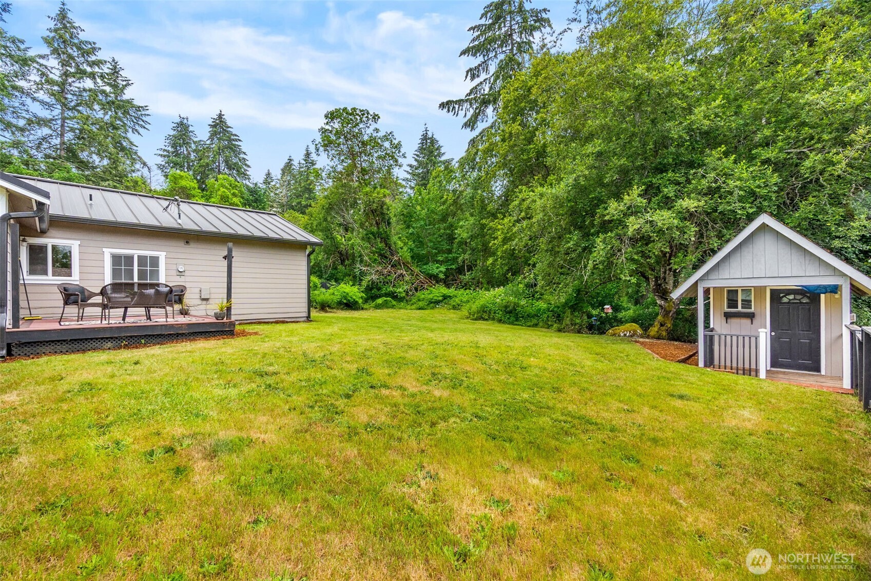 2927 33rd Lane Property Photo 3