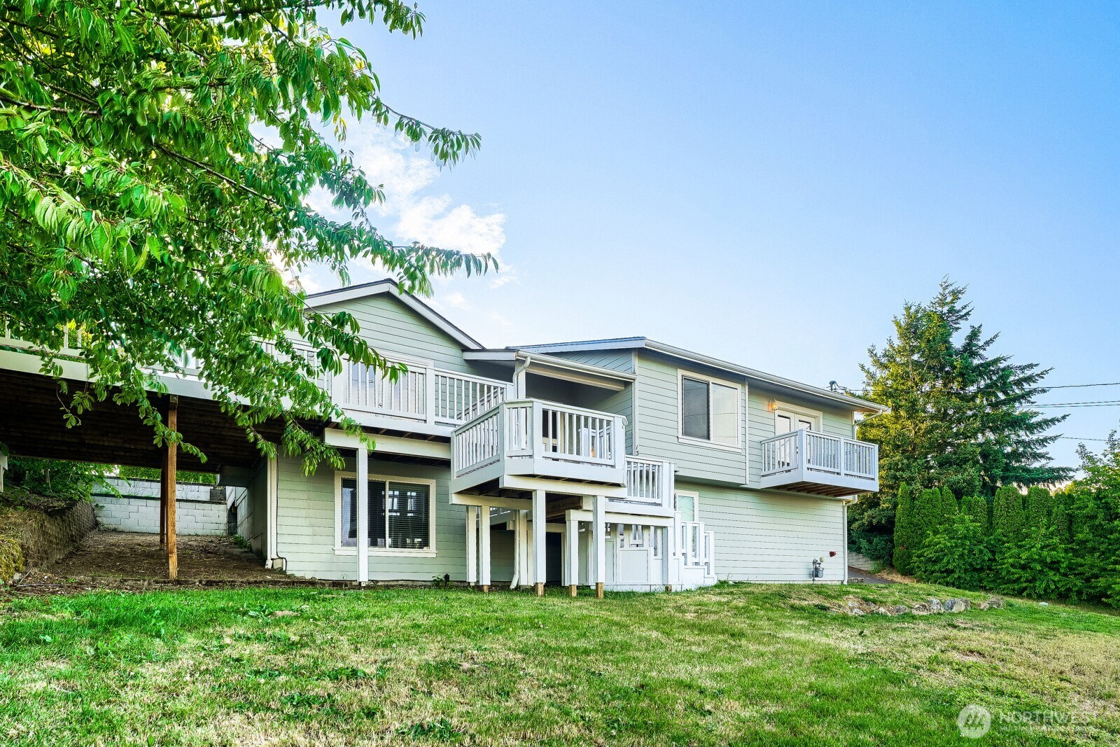 1312 Browns Point Boulevard Property Photo 2